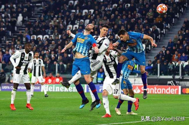 一场比赛一个人进4球叫什么,一场进2球叫什么