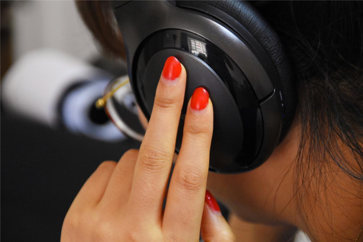 零底噪+定制听力曲线，小米有品上线BowayMu6智能降噪耳机