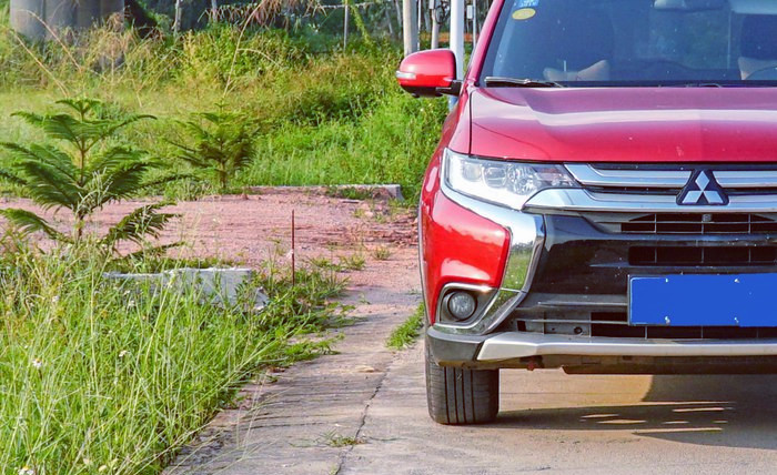 欧蓝德选2.0还是2.4油耗差别大吗,欧蓝德荣耀版配置油耗