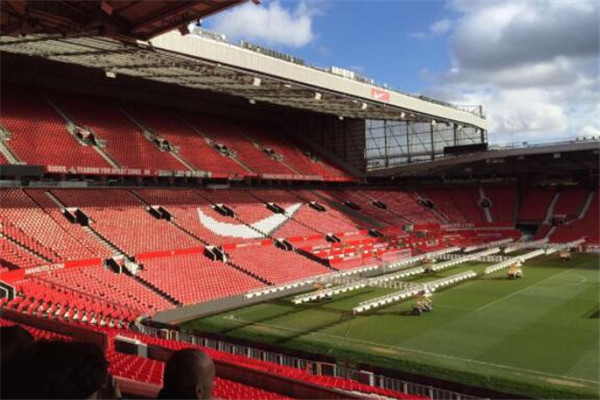 中国十大鸟巢体育场,十大足球场