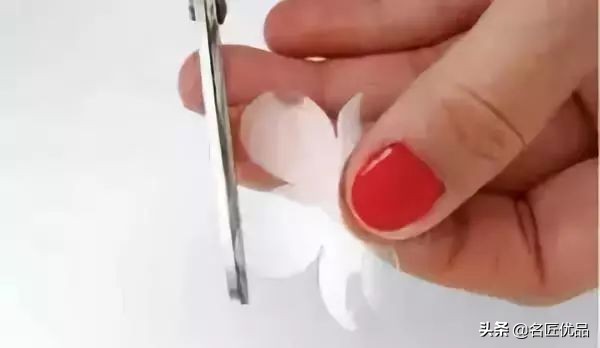 变废为宝矿泉水瓶手工制作机器人,废矿泉水瓶利用手工制作大全图片