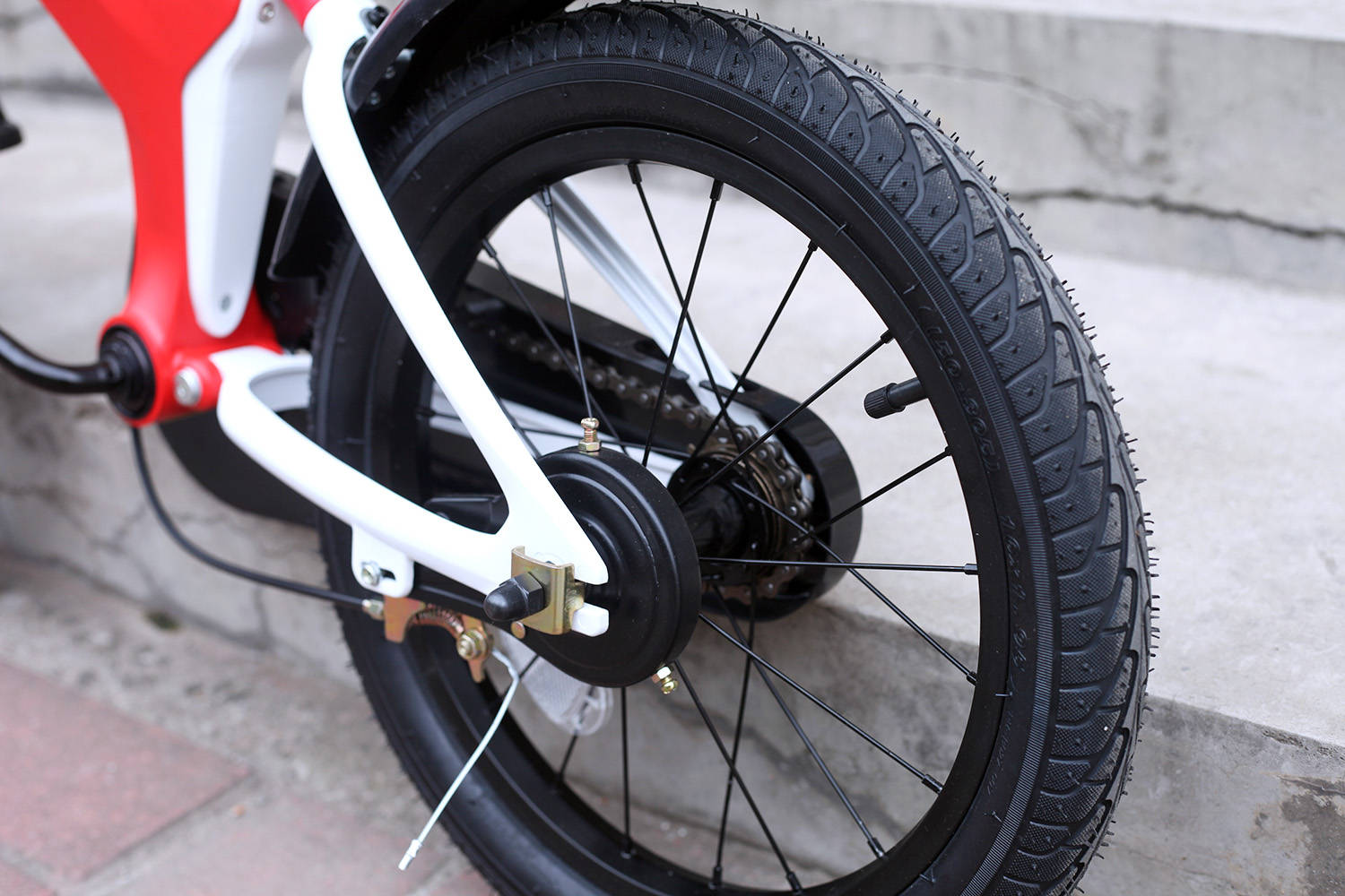 柒小佰自行车测评,六岁初学者自行车