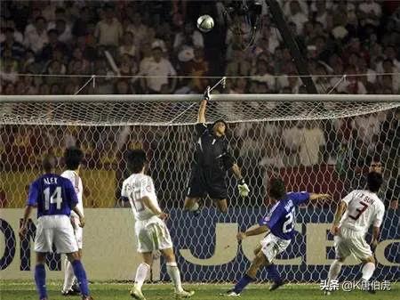 2004亚洲杯刘云飞最后扑救,亚洲杯刘云飞视频