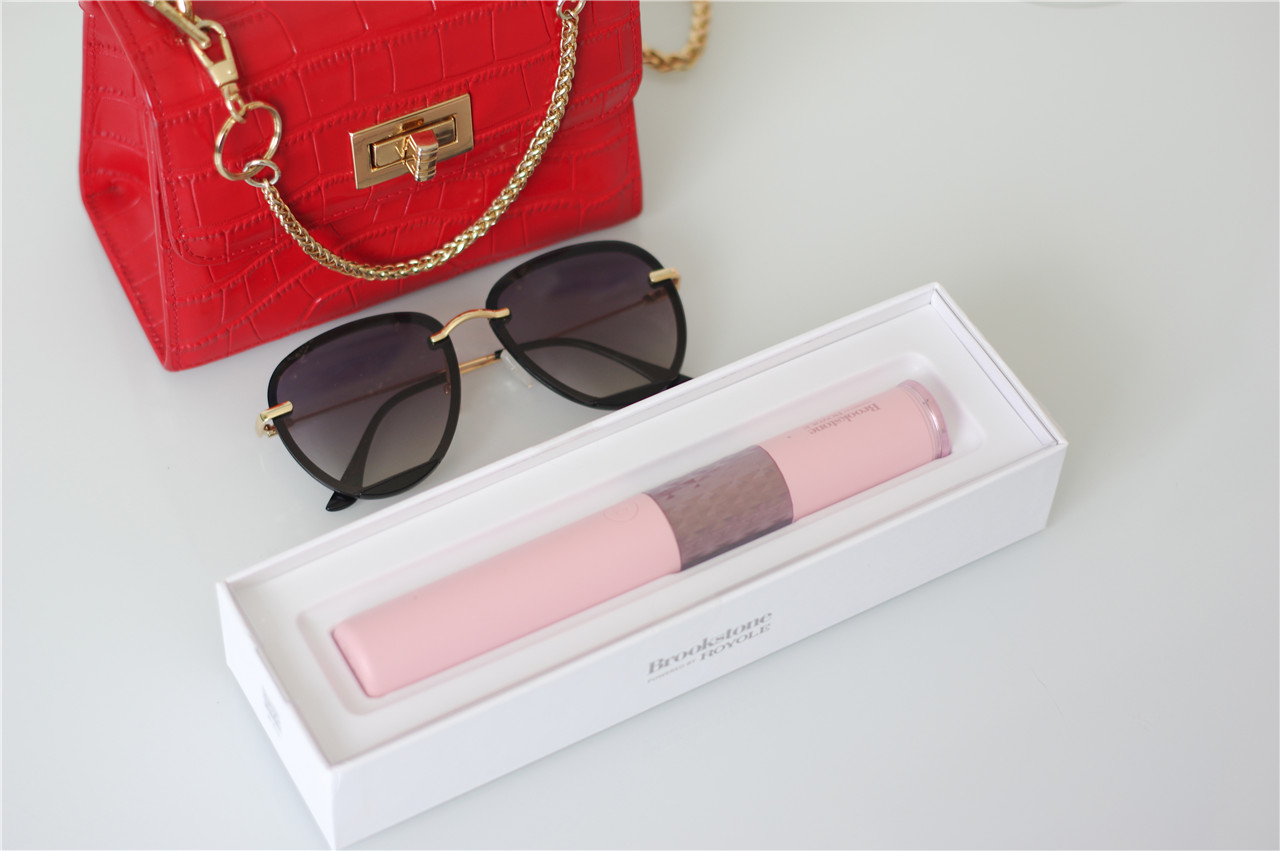 柔宇科技发布过的自拍杆,柔宇美颜自拍杆