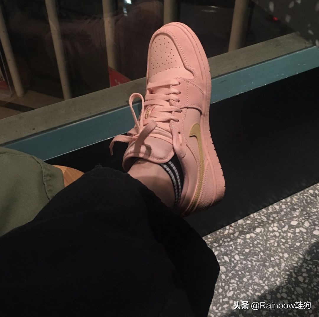 情人节穿搭男生夏天,情人节限定鞋粉色男