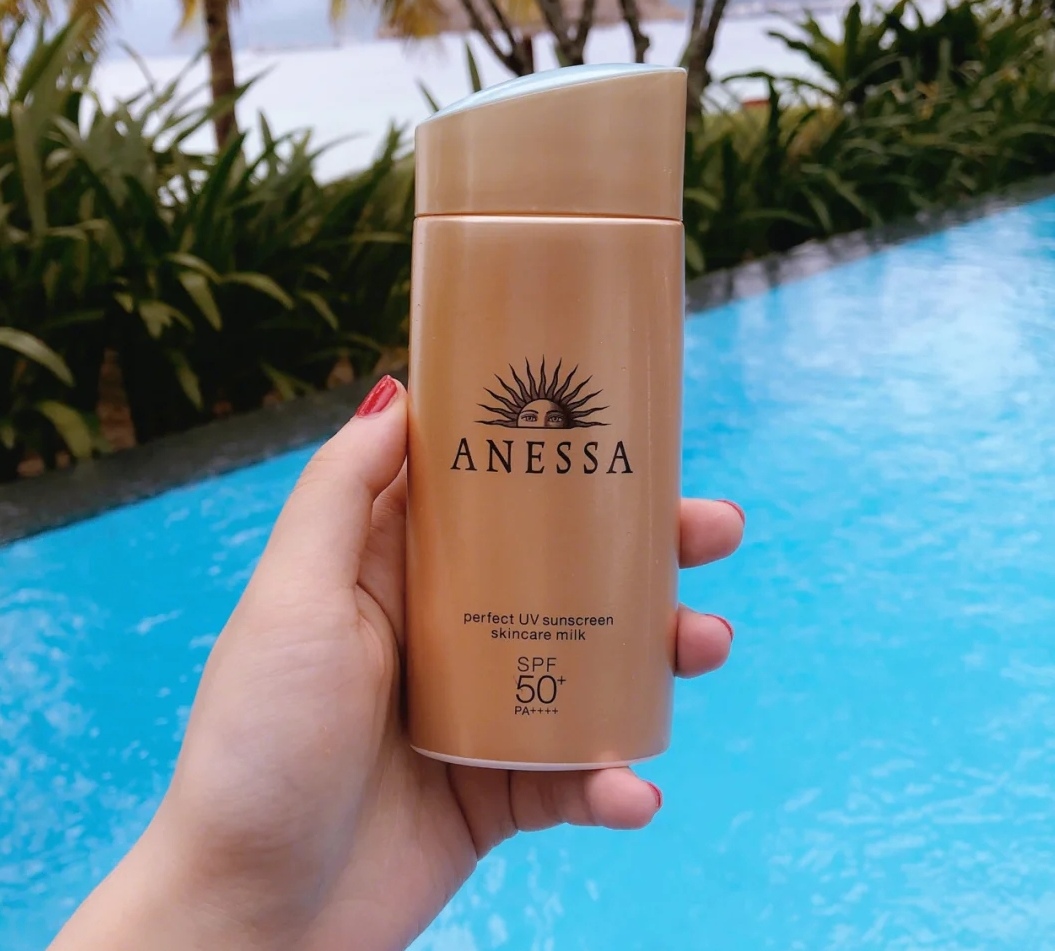 学生党性价比超高的防晒霜,高倍防晒霜防水防汗测评