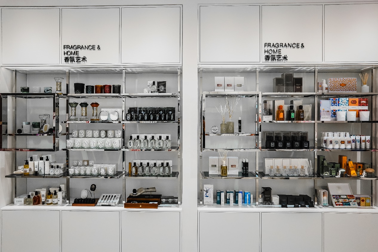 space涓囪薄鍩庢棗鑸板簵,spacenk鐧捐揣