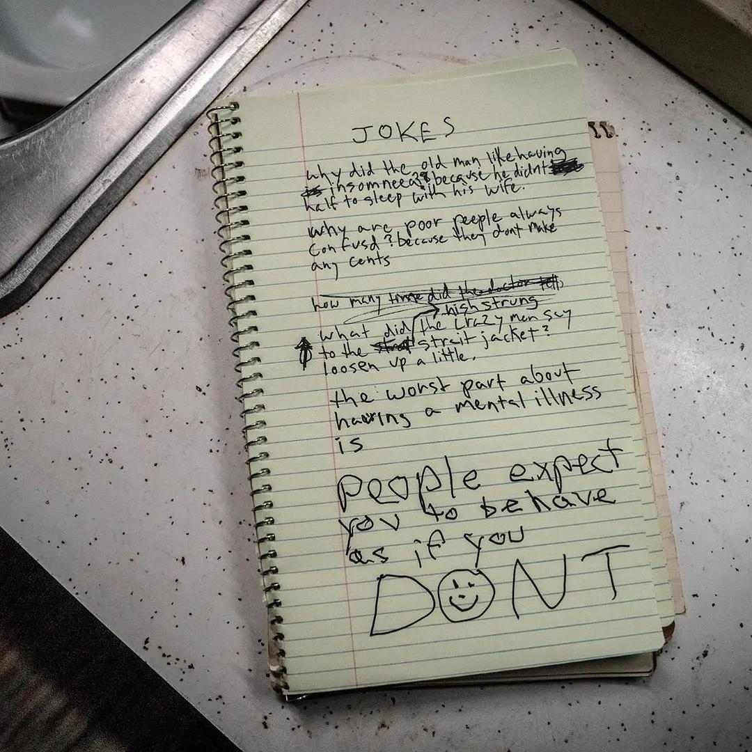 小丑2019中的所有细节分析,小丑该带什么特质