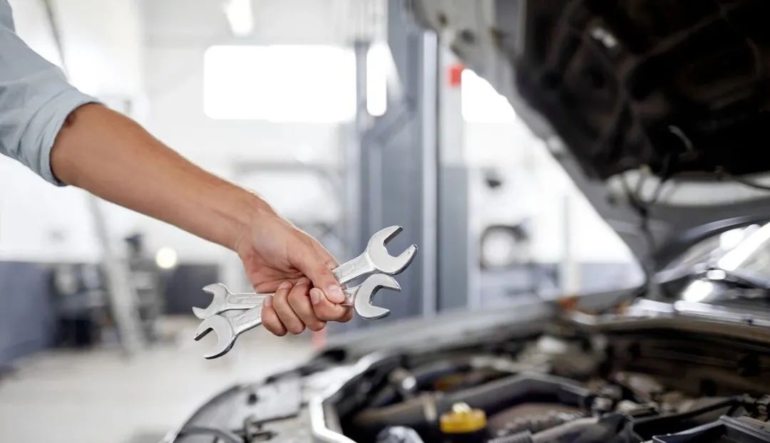 减震器咔咔响维修要多少钱,减震坏了咕噜咕噜响