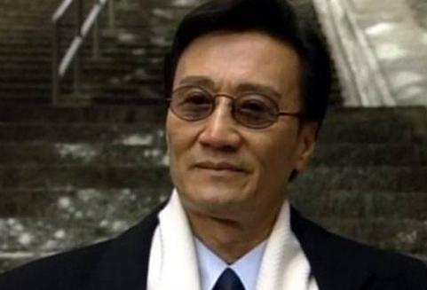 谢贤从年轻到老的视频,谢贤一年赚一栋楼