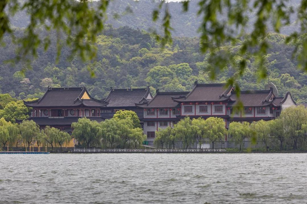 东钱湖为何叫东钱湖,东钱湖是不是人造湖