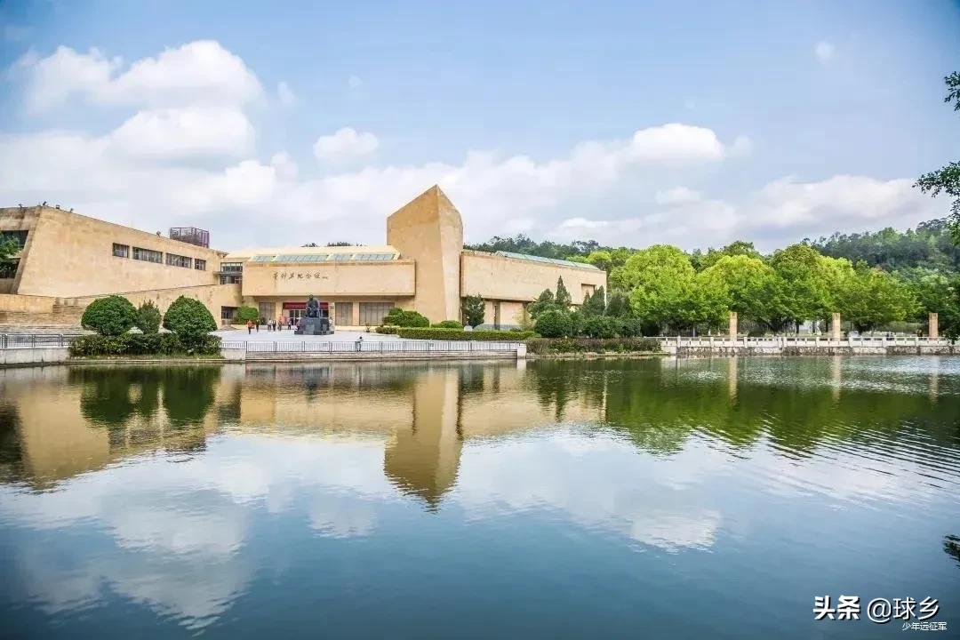 富力足校选拔视频,富力足校招收梯队青少年