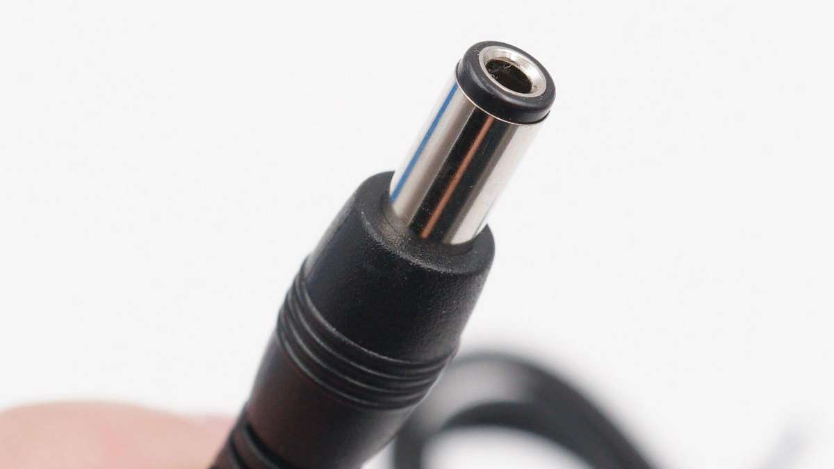 公牛便携式电源拆解,公牛1800w户外电源拆解