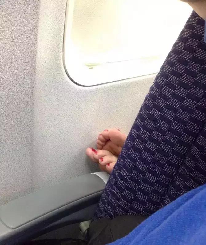 空姐为什么不喜欢喝可乐,空姐旅客为什么不喝可乐雪碧