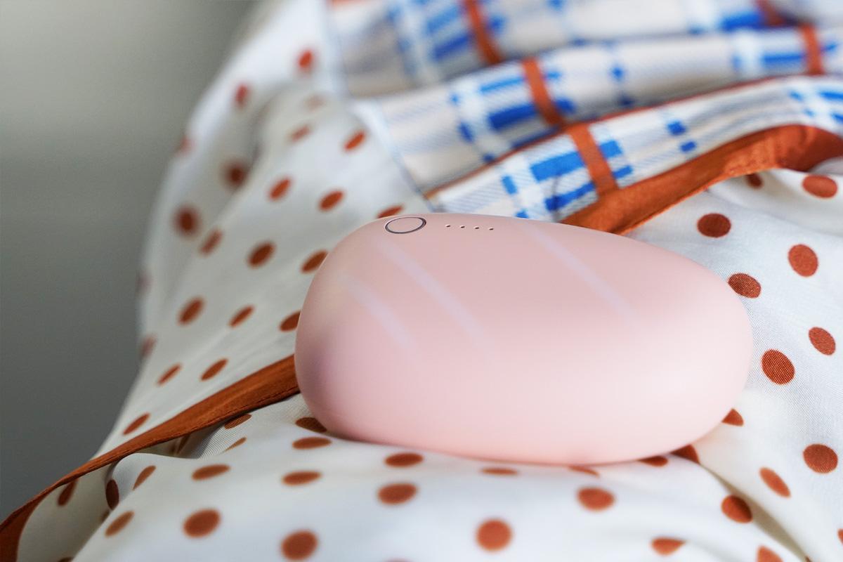 既能充电又能暖手的暖宝宝,既能暖手又能充电的充电宝