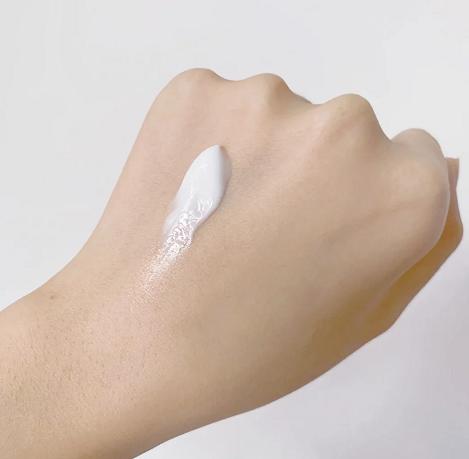 黛珂哪一款适合干皮美白 (科颜氏高保湿水搭配黛珂乳液)