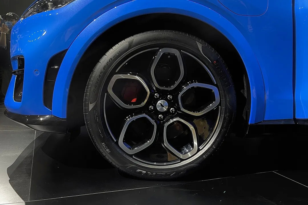 北京车展2020福特mustangmach-e,福特mustang2.3t新车裸车25万