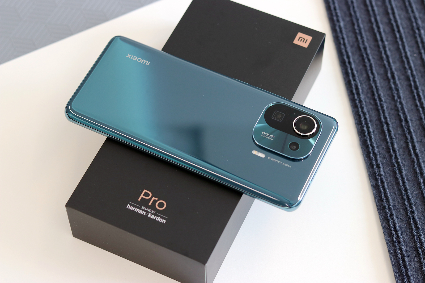 快2022年了小米11pro值得入手吗,小米11pro值得入手吗