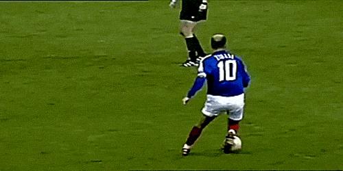 足坛各球星绝技总集,足坛巨星独门绝技