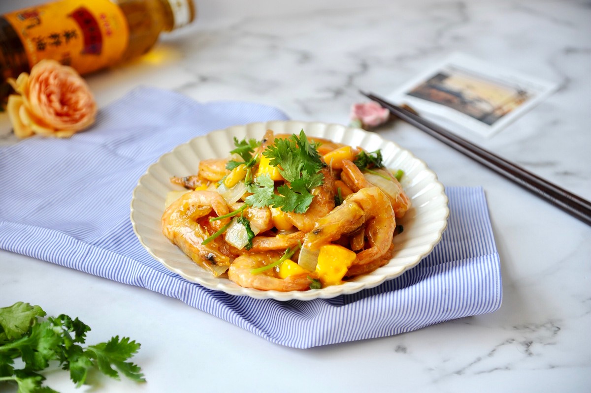 芒果虾怎么做好吃,芒果虾凉拌做法大全