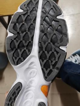 巴黎世家中国工厂淘宝店,巴黎世家入驻天猫