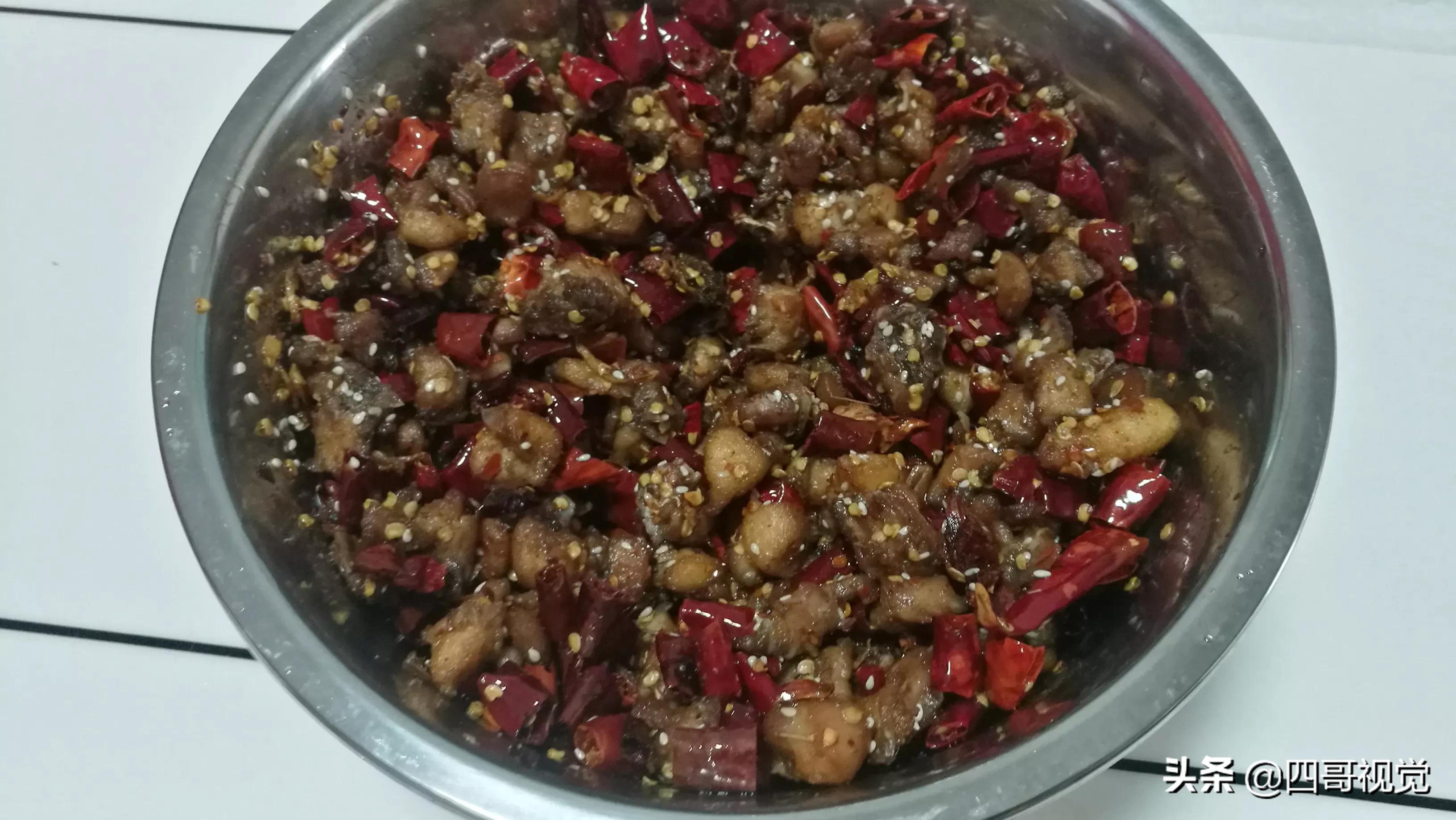 四哥炒猪肉臊子,四哥泡椒肥肠做法