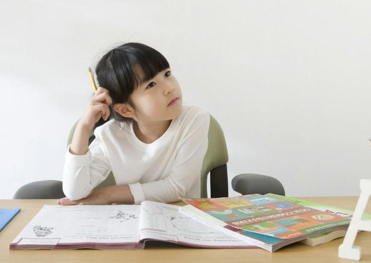 孩子坐不住如何提高注意力,孩子怎样才能提高专注力