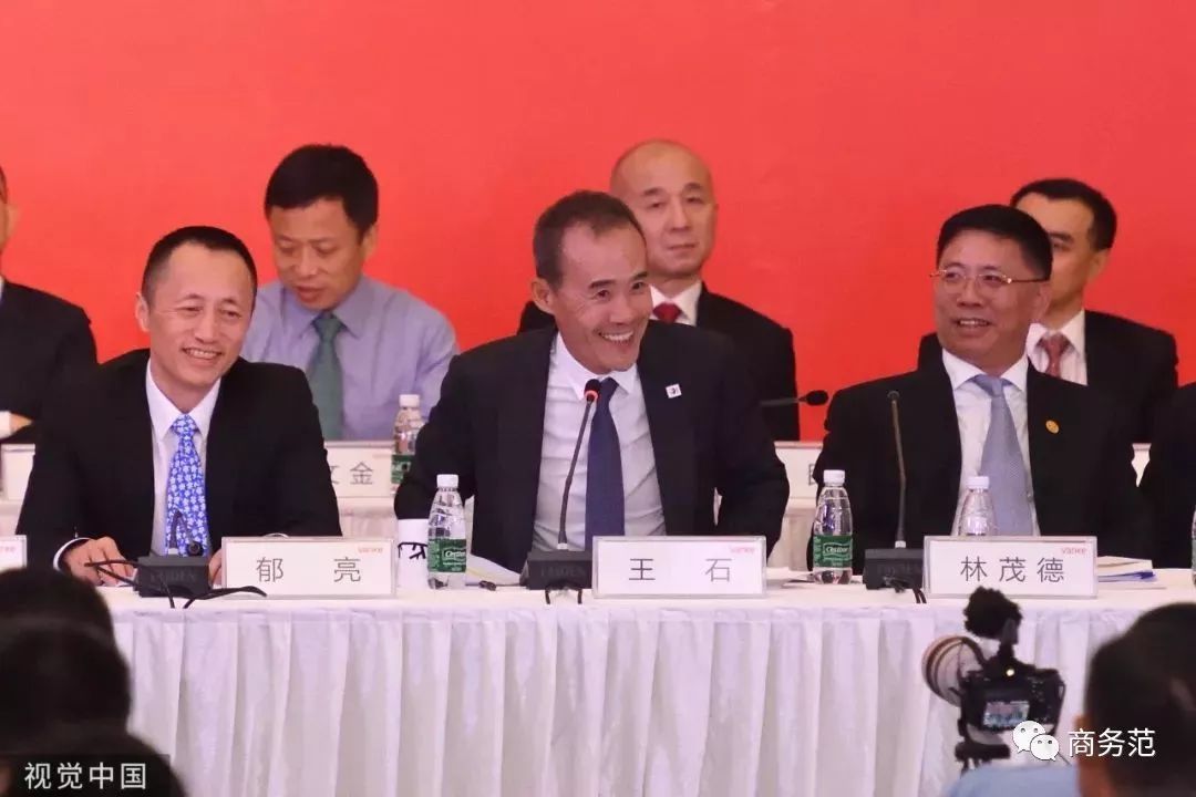 马云穿的什么牌子西装,马云穿的西装