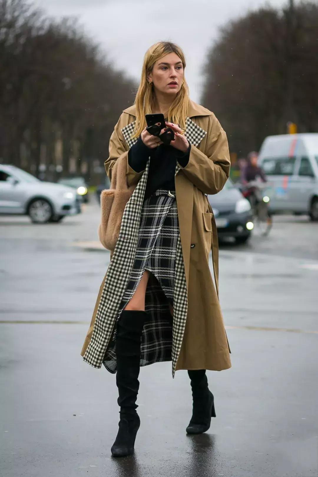 裙摆大衣怎么穿好看,大衣里面的裙子怎么穿