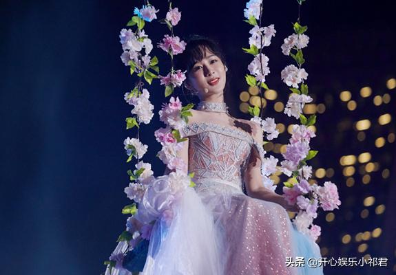 芒果卫视跨年失误,谢娜今年跨年主持