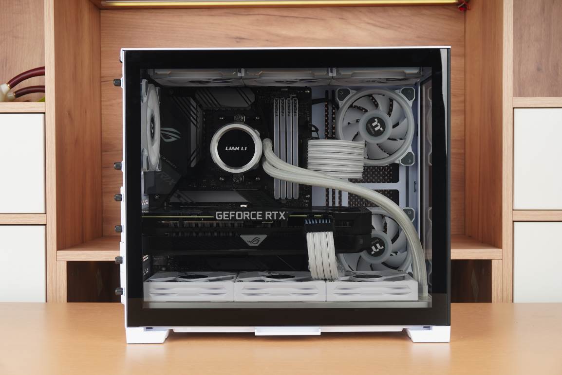 联力包豪斯mini机箱大小,联力包豪斯mini能横装吗