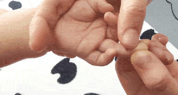 宝宝手脚冰凉怎么才能暖和,宝宝手脚冰冷怎么快速暖和起来