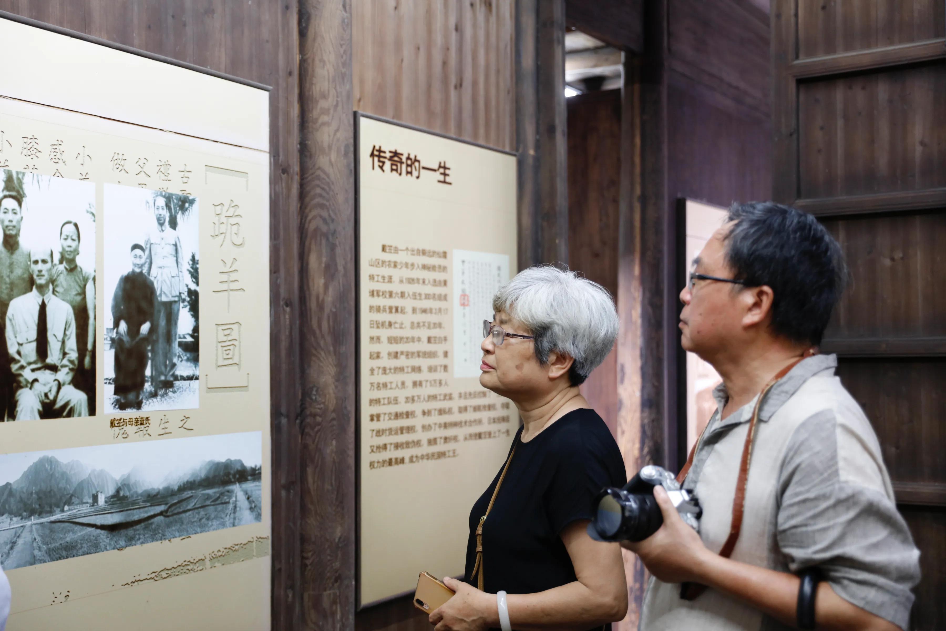 正泰光伏效果图,正泰光伏航拍