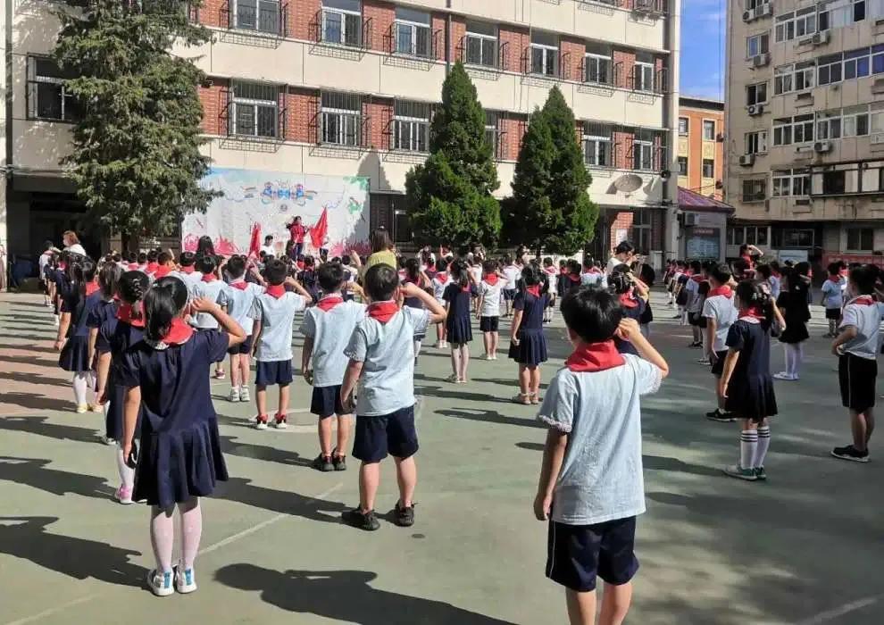 天津六区小学校服,天津市津门小学校服