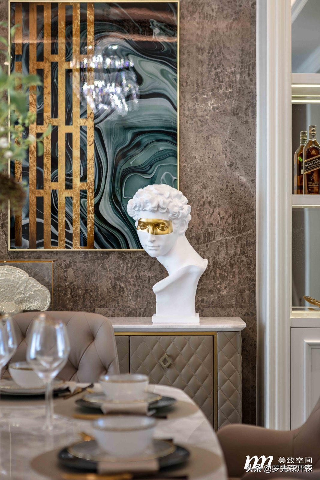 简单纯粹的轻奢美,美而不妖艳的轻奢风