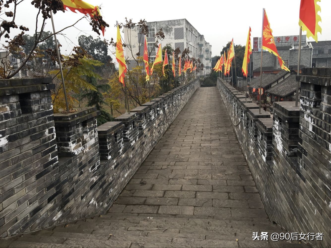 成都是一座古老而年轻的文化古城,成都历史文化老街