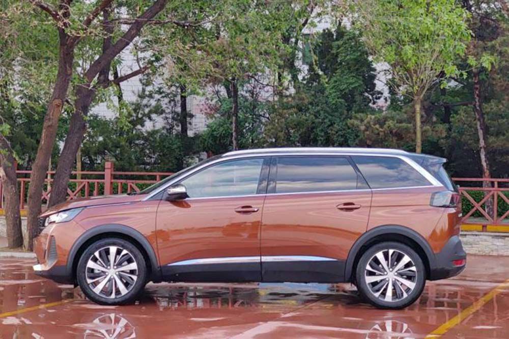 标致5008绕桩评测视频,2023标致5008绕桩测试