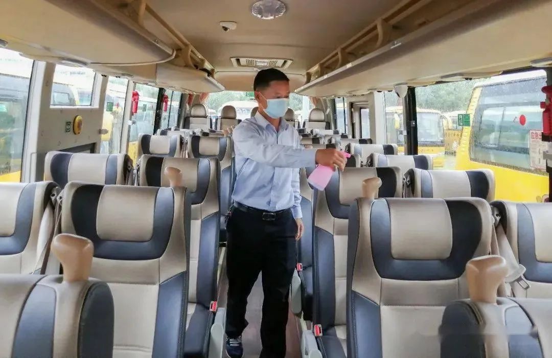 测体温、勤消毒，重庆瑞安租车全力防控疫情，确保乘客平安出行