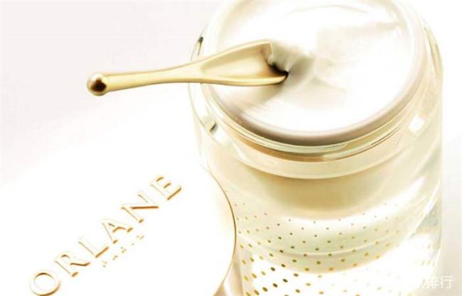 好用保湿效果好的眼霜推荐,哪个牌子的眼霜用了保湿效果最好