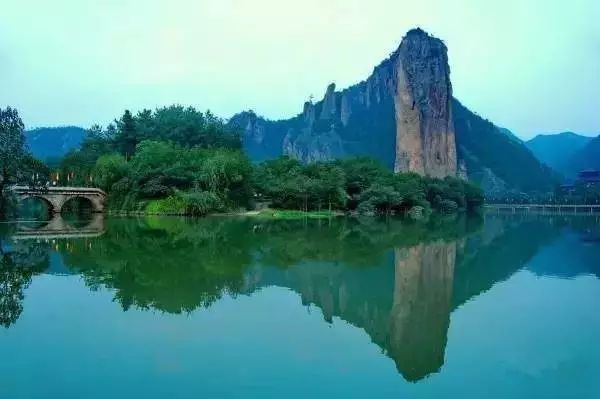 浙江隐藏一座仙境,浙江距离杭州1小时车程的城市
