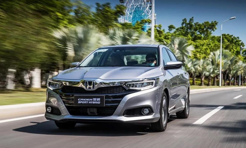 10多万能买！家用、跑滴滴都行，这3款混动轿车特省油