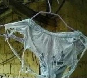 男人的屁股是什么做的，能把*裤内**穿出洞？