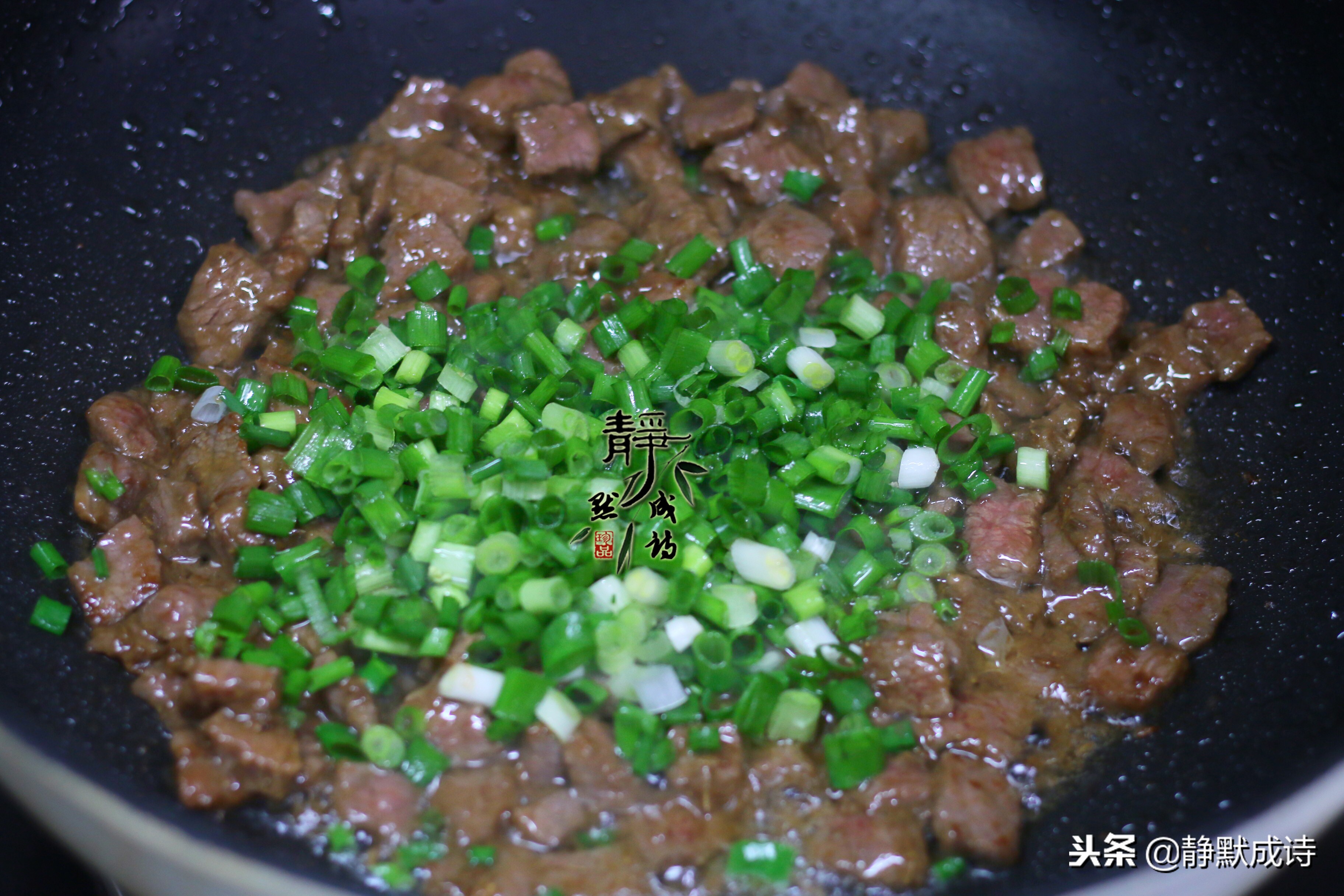 牛肉炒的又柴又难嚼,牛肉炒的嚼不动是怎么回事