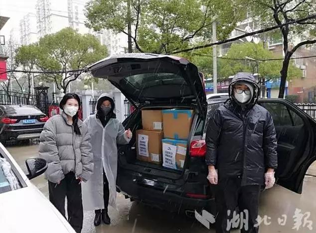 到一线,汲取奋进力量展现青年担当