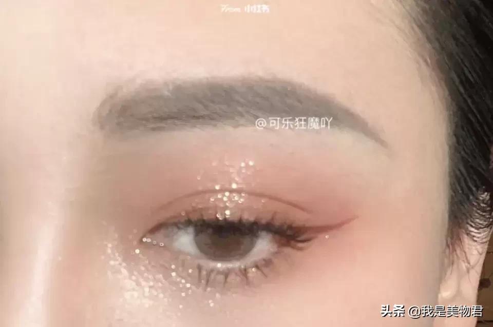 彩色眼线笔日常用法,什么牌子的彩色眼线笔好用