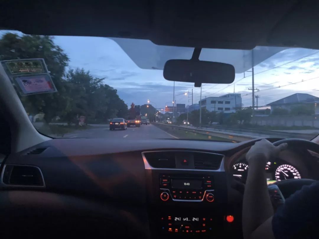 泰国开夜车安全吗,在泰国开夜车