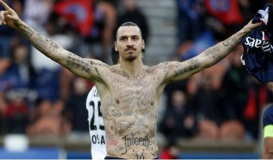 伊布拉希莫维奇背后纹身,伊布拉希莫维奇纹身壁纸