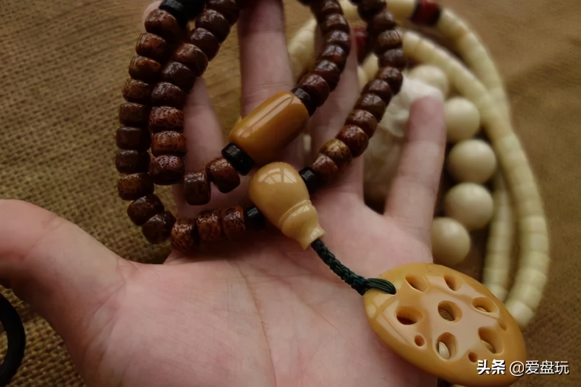 这四种文玩不能碰,越盘越润文玩