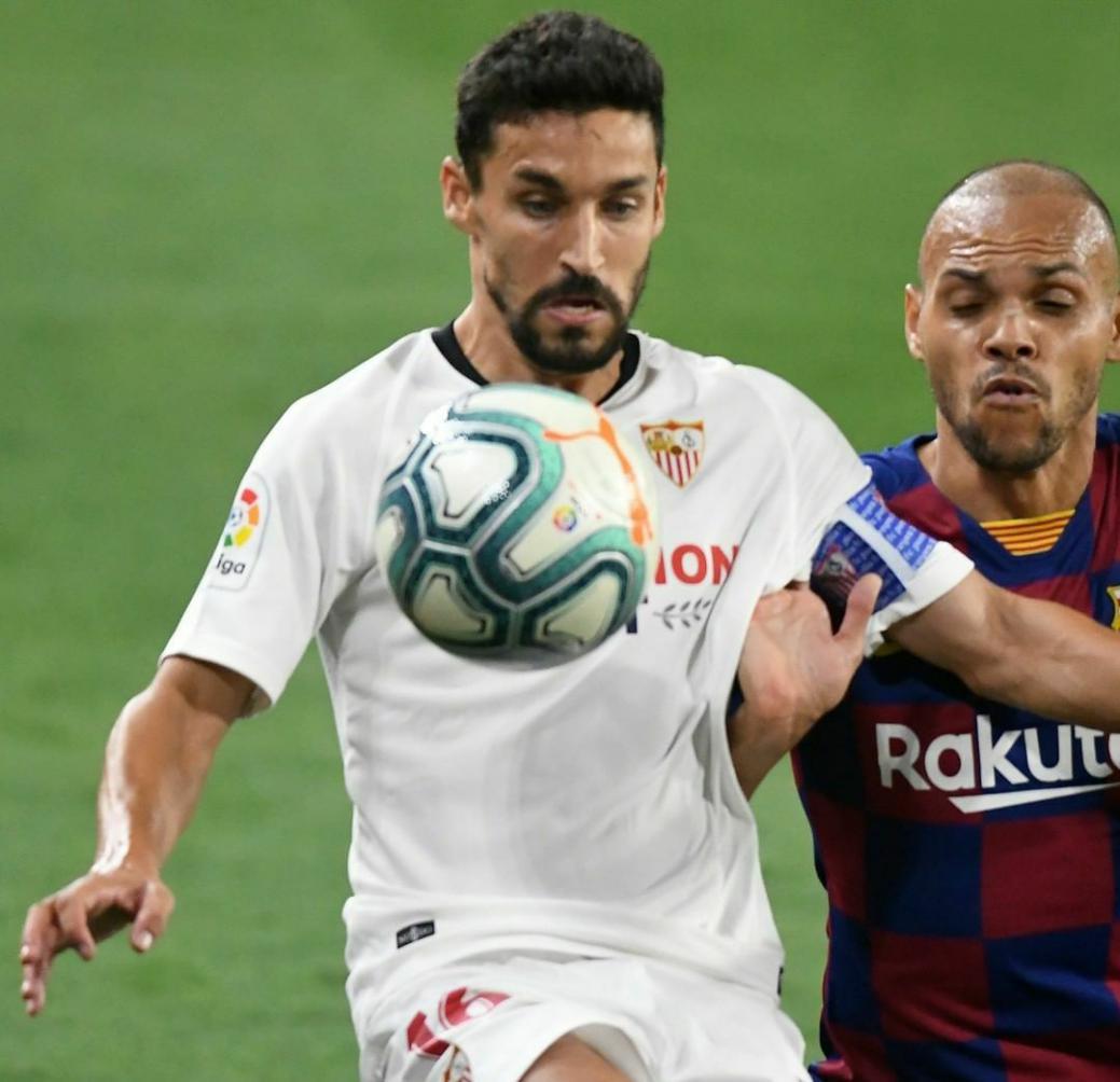 梅西挑射皇马卡洛斯,梅西怒推卡洛斯gif