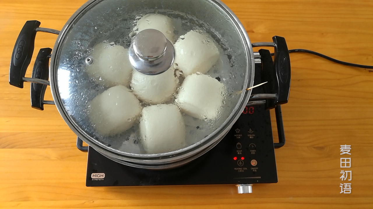 香味十足的奶香馒头，超级松软有弹性，不坑洼不缩皱的秘密都在这